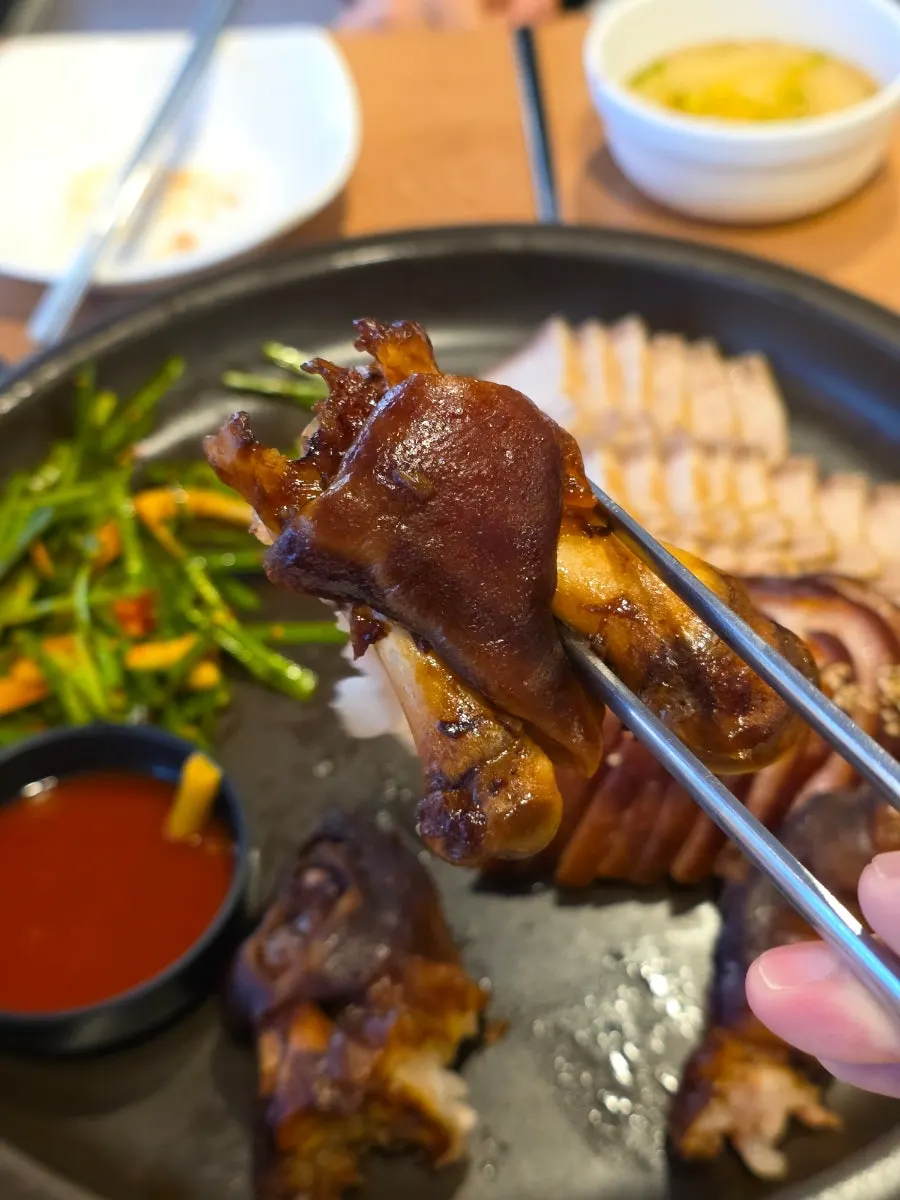 쫀득한 족발 다리 부위