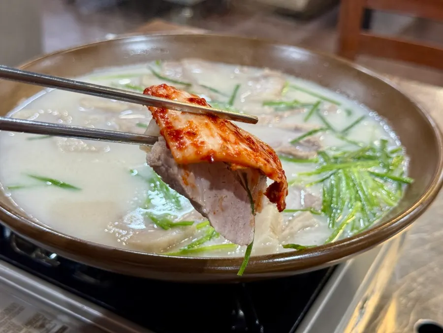 소면과 함께 먹는 부드러운 살코기