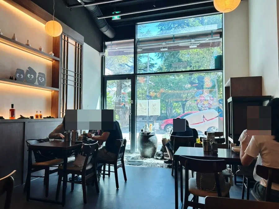 Inside Usul near Jungangno Station, Daejeon