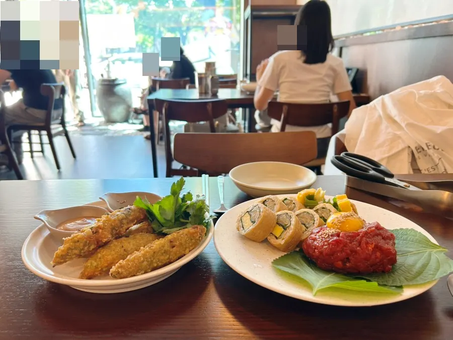Gochujang yukhoe with yubu rolls at Usul