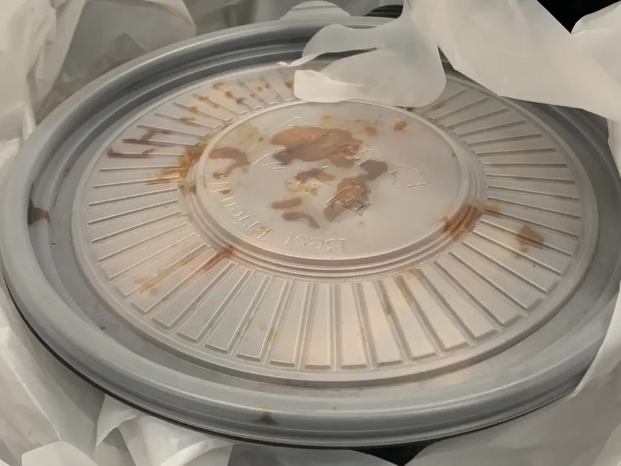 포장한 남은 뼈구이 살코기