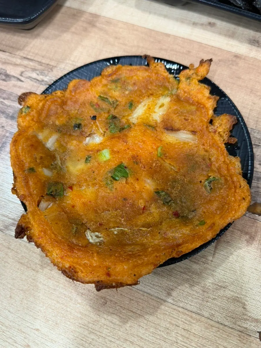 기본 서비스로 나온 김치전