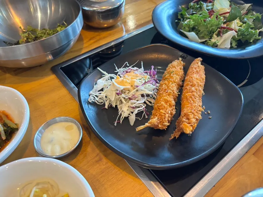 Salad served with the set