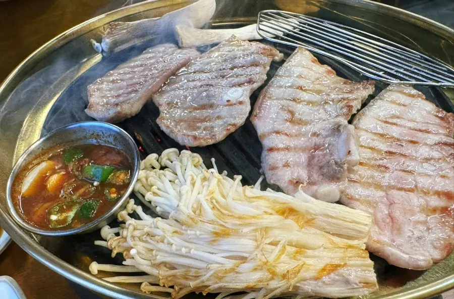 먹기 좋게 잘린 버크셔K 오겹살