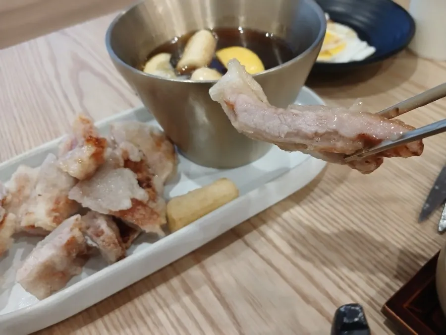 Plate of sample-size tangsuyuk