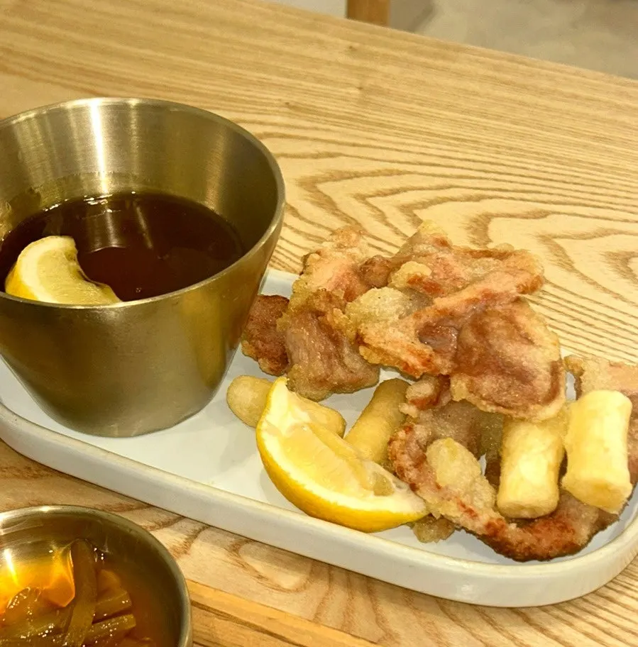 우삼겹 된장찌개 밥상과 누룩 등심탕수육 한 상