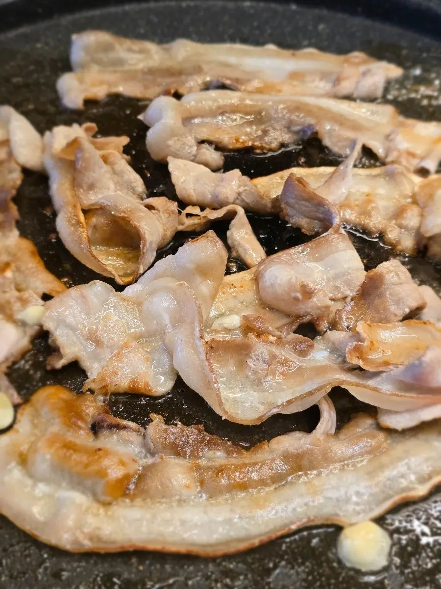 One serving of Duroc chewy pork belly, 100g
