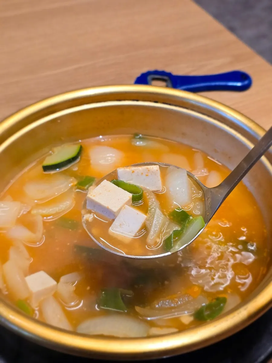 Light basic doenjang stew without meat