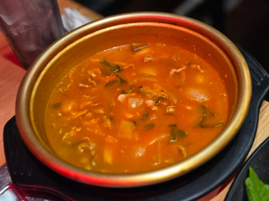 사이드로 주문한 얼큰 돼지찌개