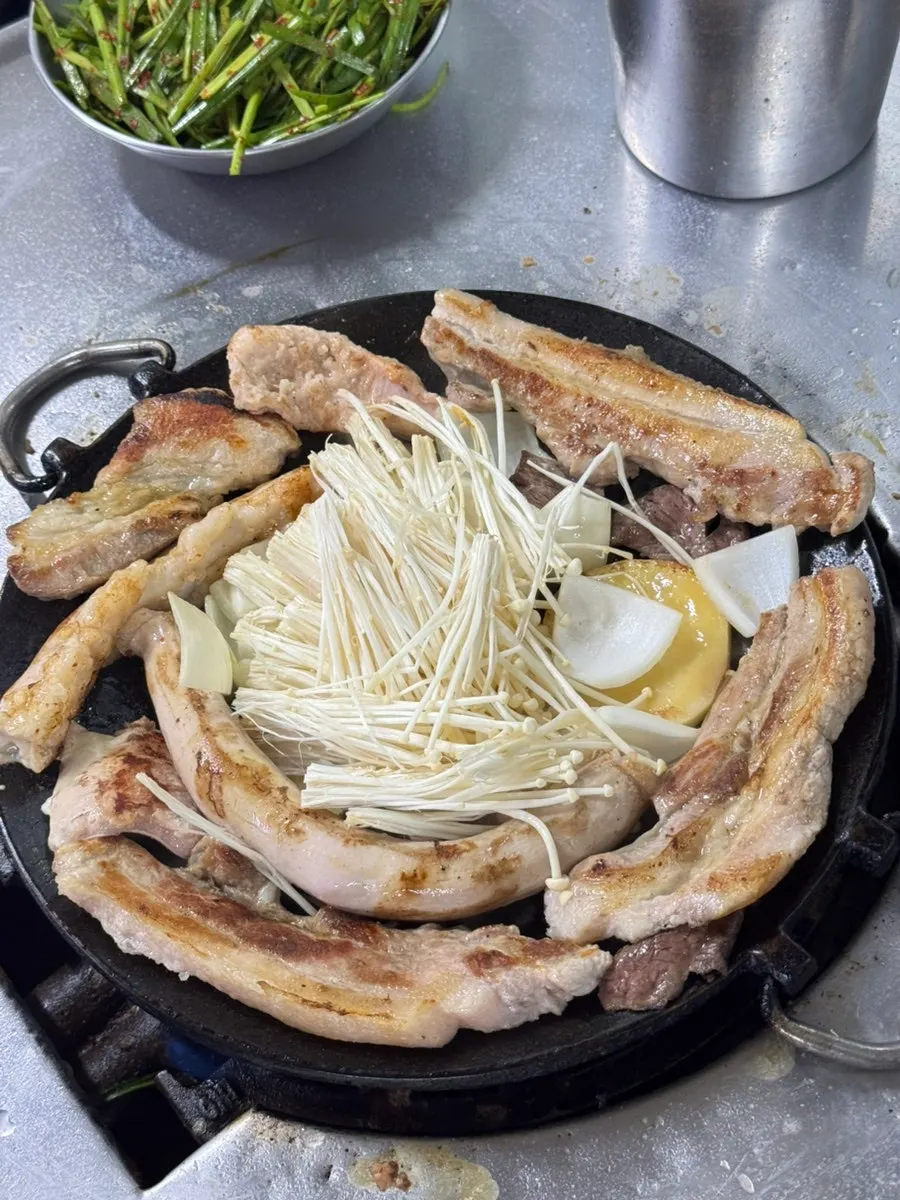 Side dishes for grilled gopchang