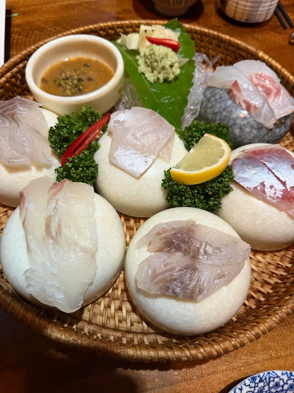 대운 제철한상코스의 제철사시미 모둠
