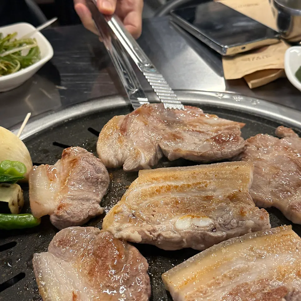 대월숯불고기 기본 반찬 구성
