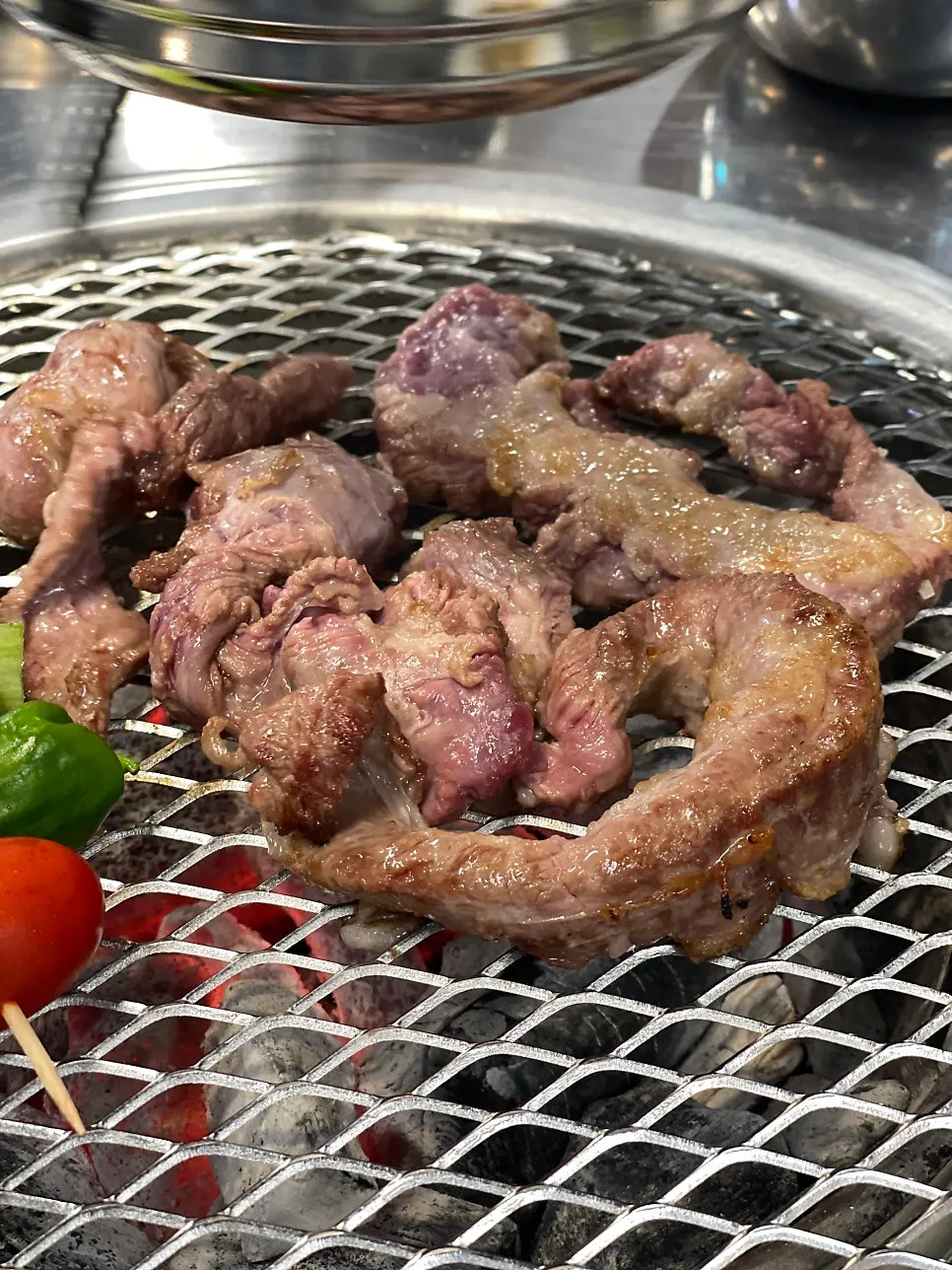 참숯에 구워지는 흑돼지 갈매기살