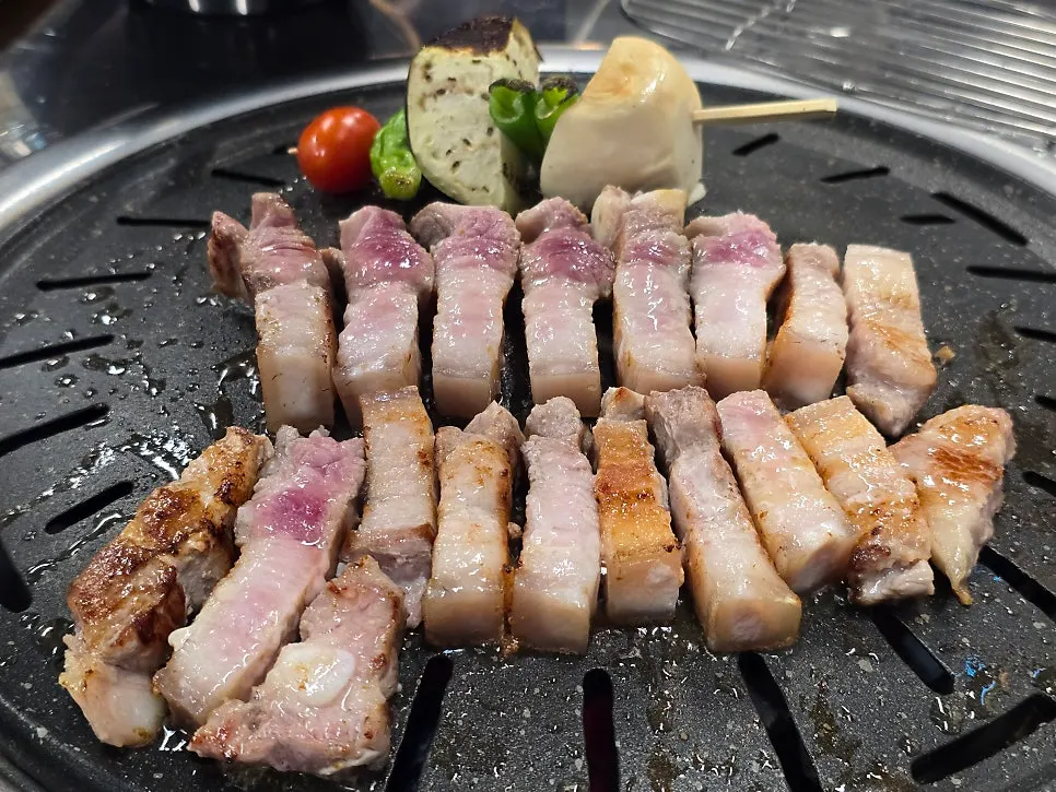줄 세워 구운 오겹살