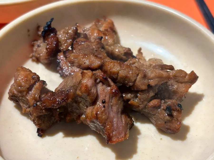 Jjonddeugi grilled over charcoal