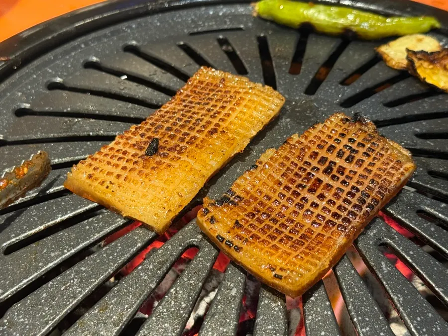 ซอสสำหรับหนังหมูสามชนิด