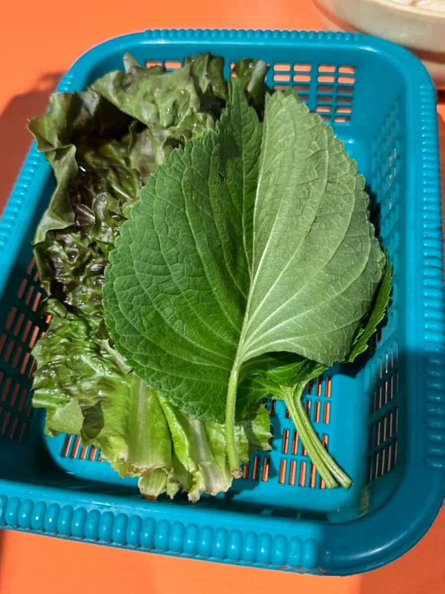 Kimchi and lettuce wrap side dishes