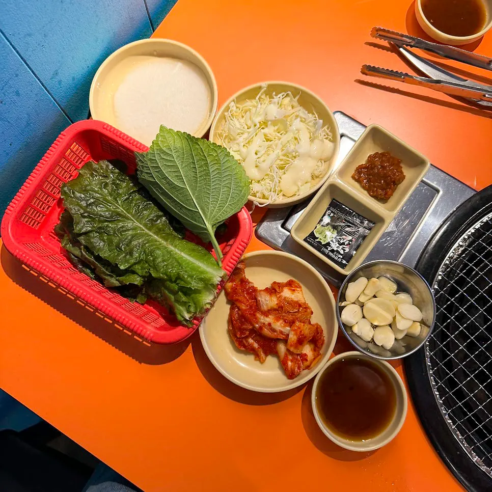 Set menu board at Gim Geumja Sutbul Galbi