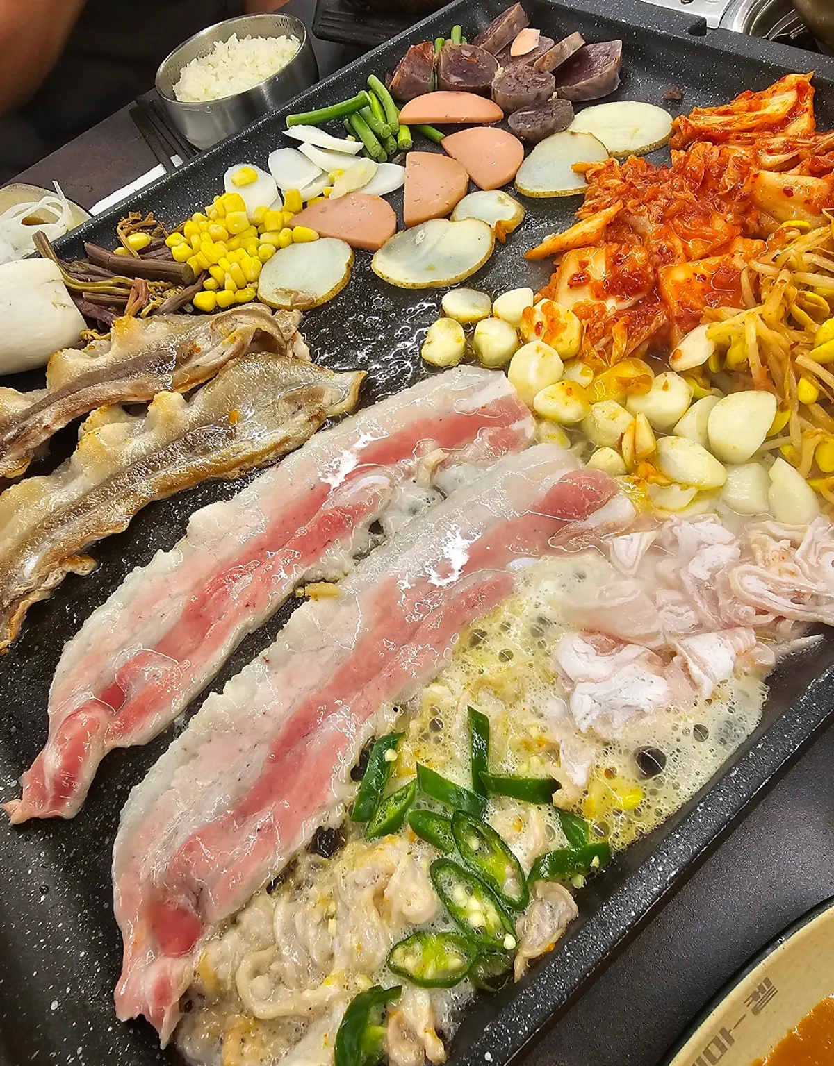Exterior view of Daepae Maket Busan Daeyeon Branch