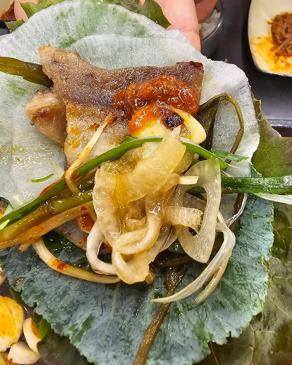 Grilling the densely marbled Duroc thin-cut pork belly