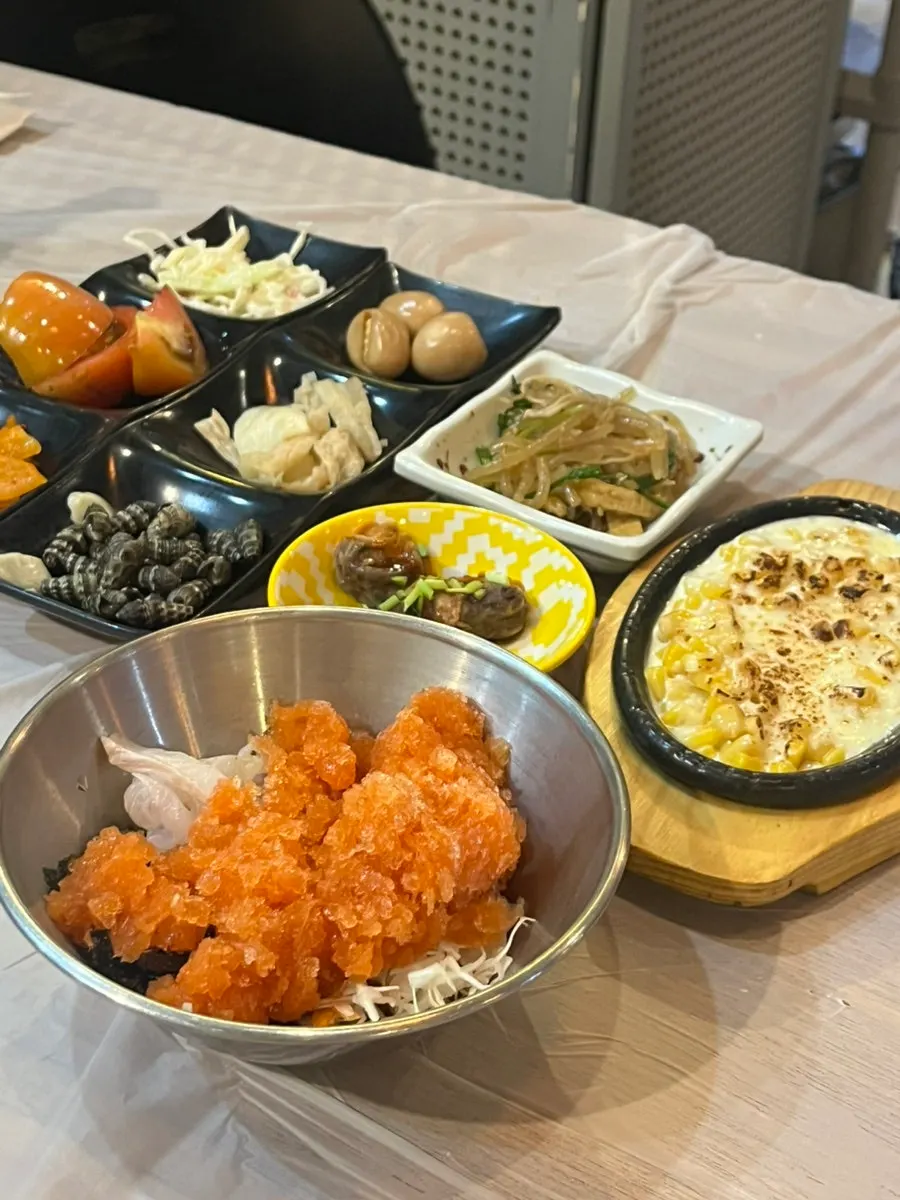 저녁 식사로 즐긴 제철 전어회