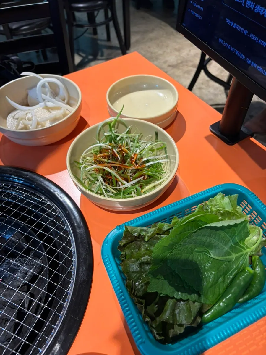 청양크림우동과 함께 나온 빵