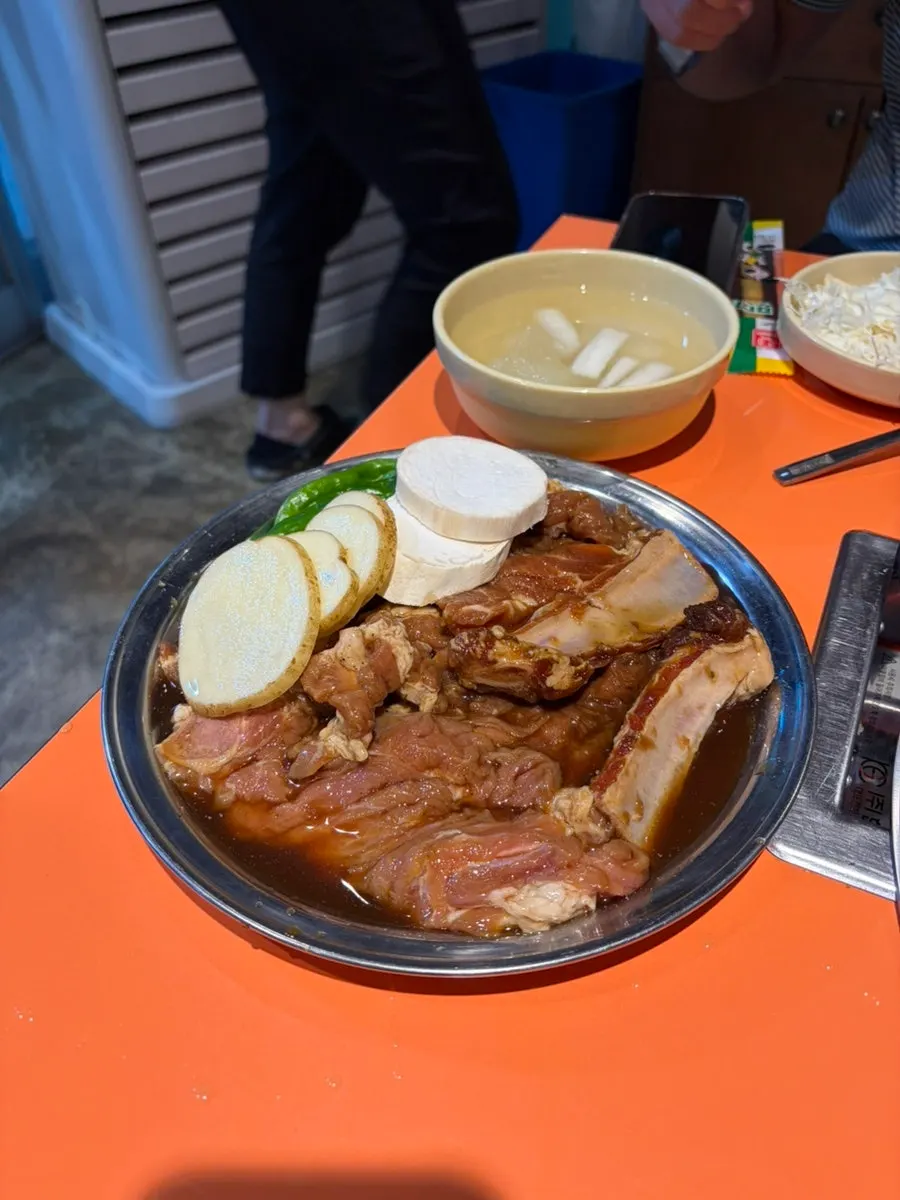 고기집 기본찬 상차림