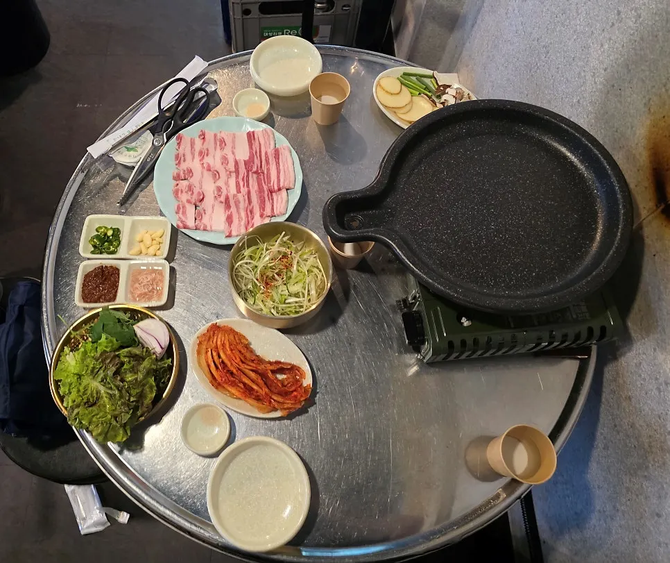 삼겹살 기본 상차림