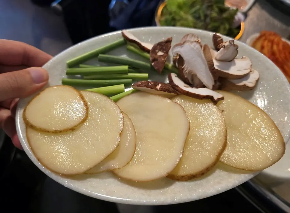 커팅된 지리산 삼겹살 한판