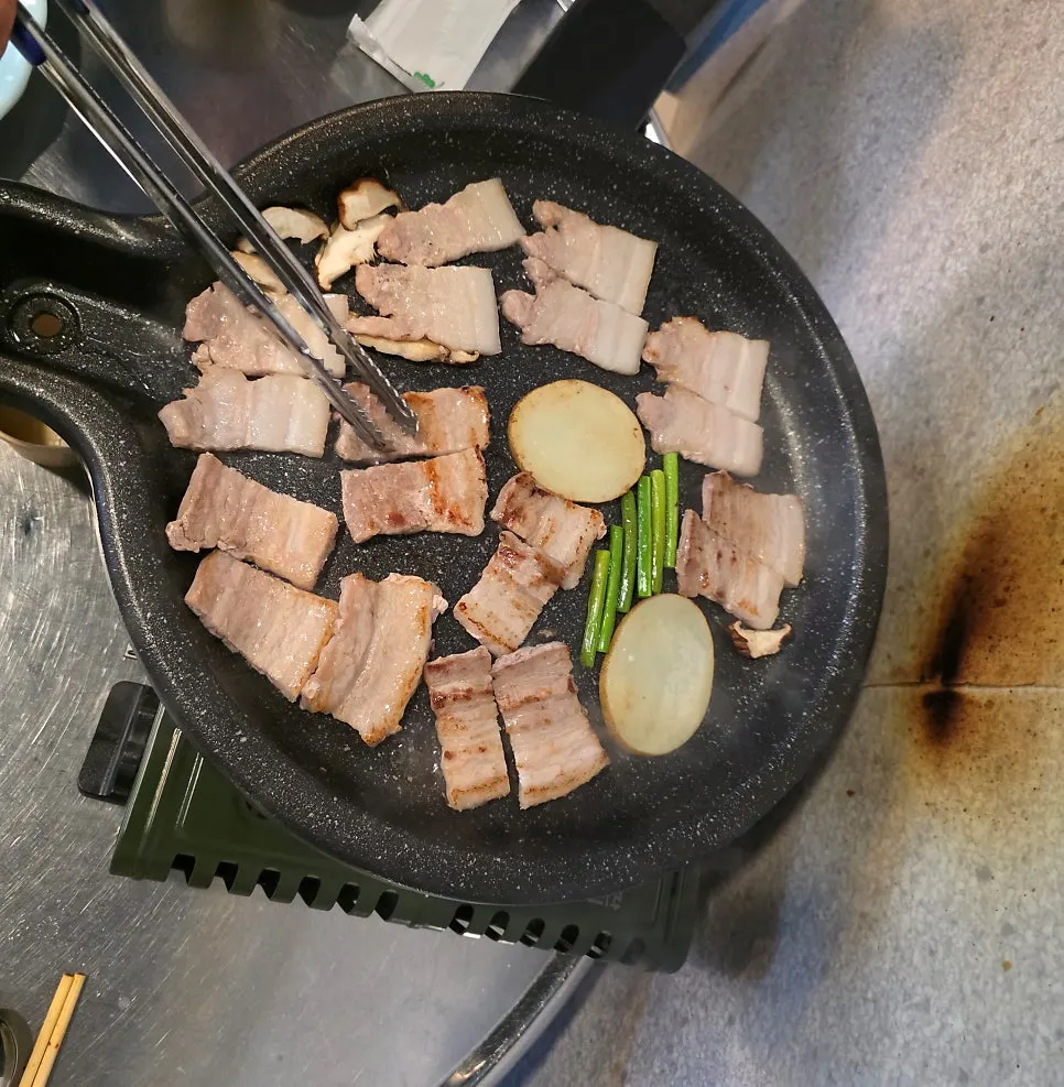 삼겹살과 곁들이는 구이 야채