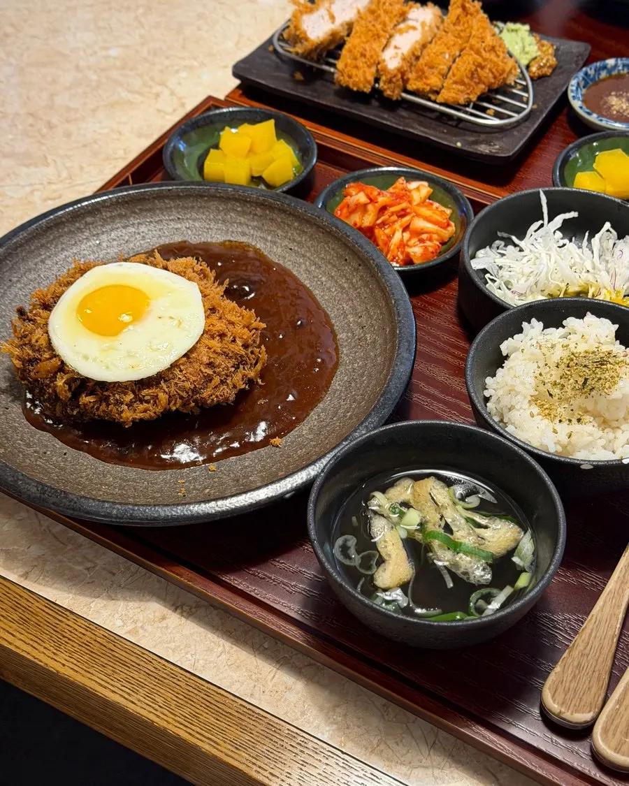 Hambag Katsu Set Meal components