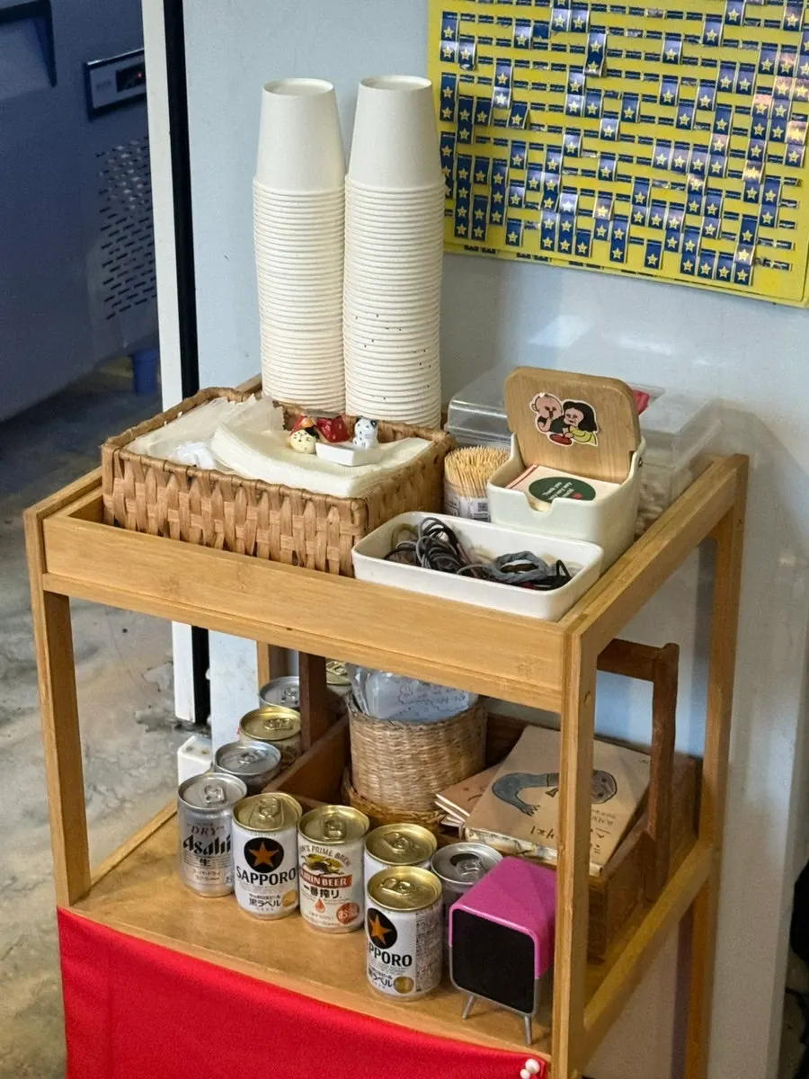 Waiting area with Japanese home-style restaurant atmosphere