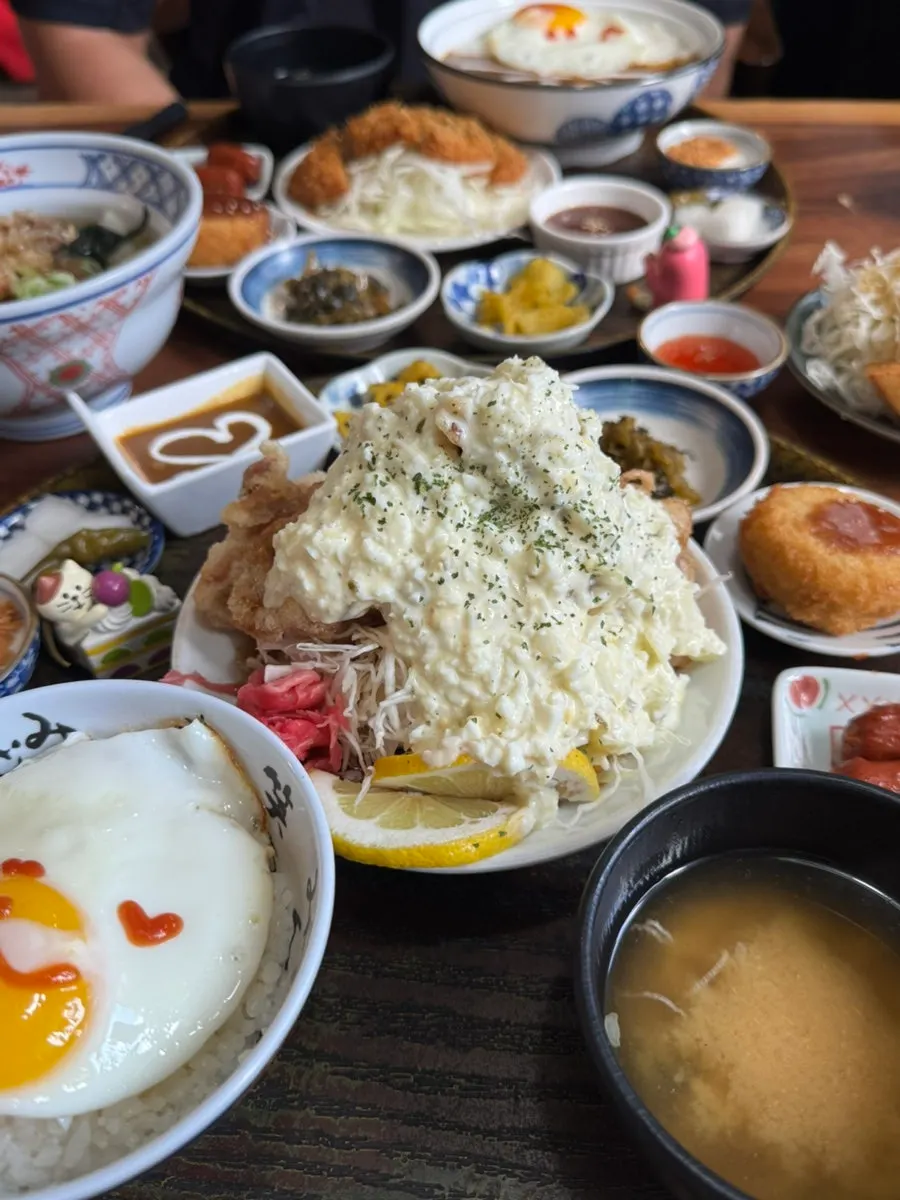 The full chicken nanban set spread