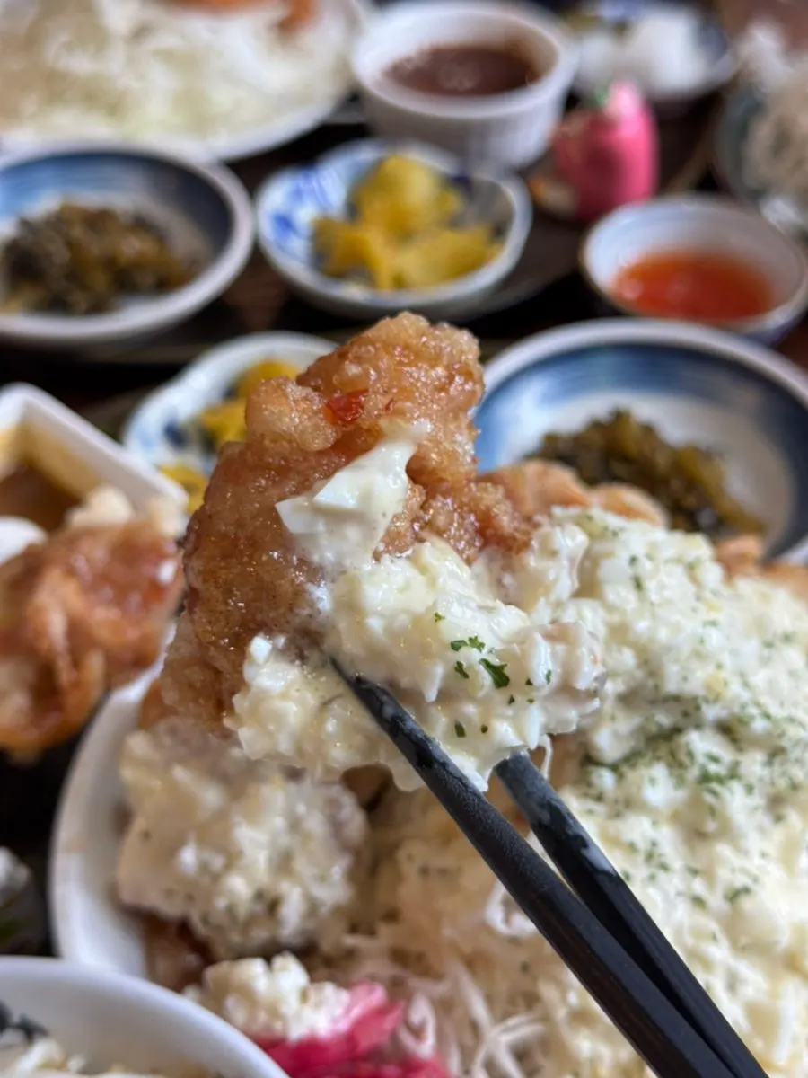 Mixing curry into the rice
