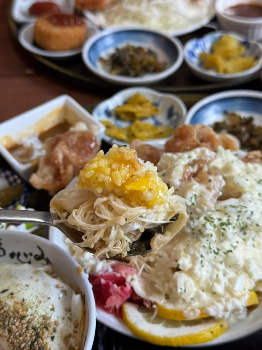 Cabbage salad underneath the chicken nanban