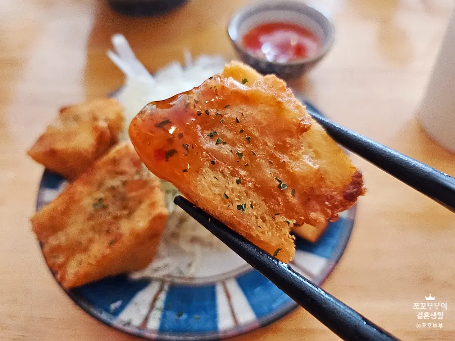 Table with fried udon included in 2-person Set A