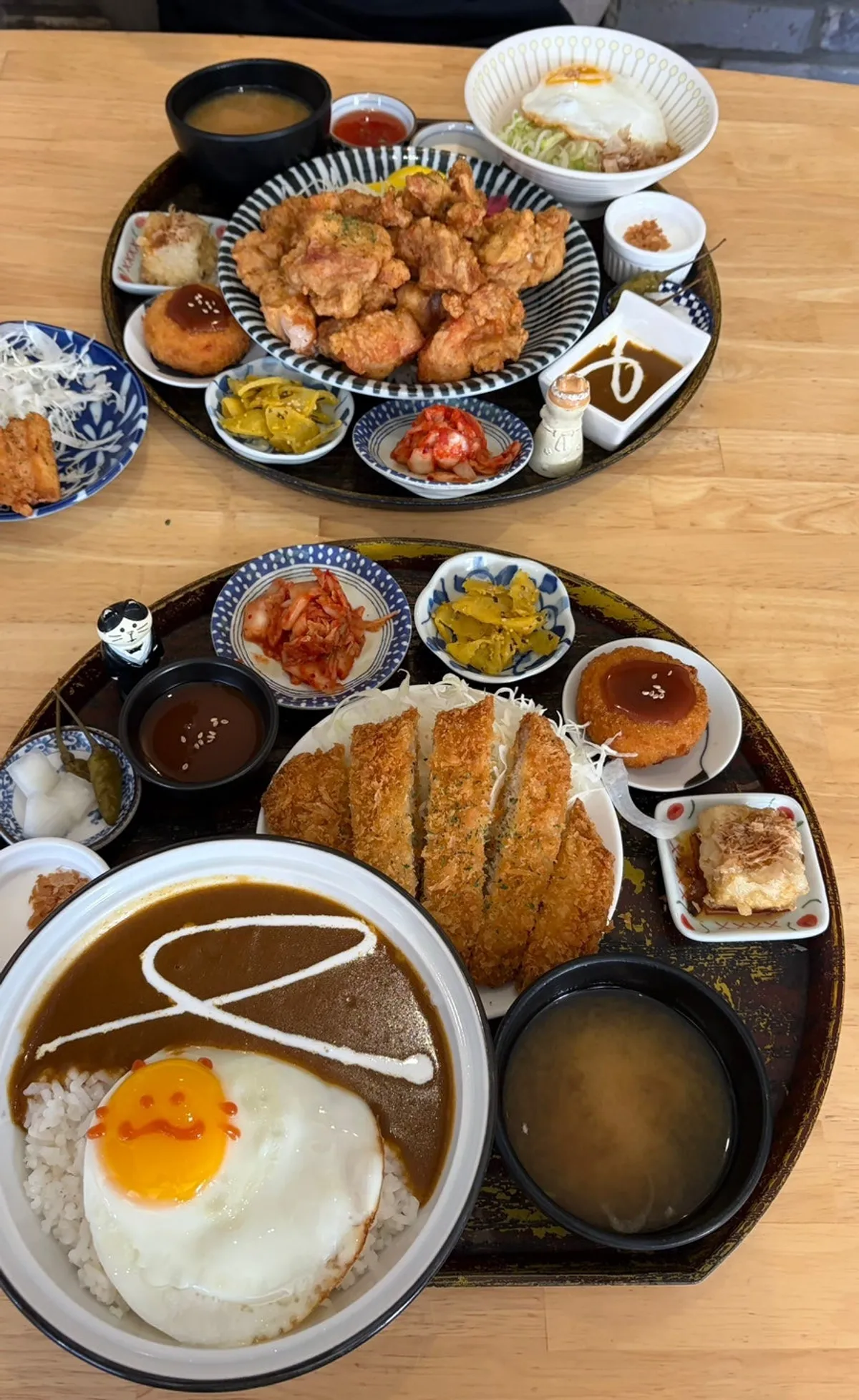 간장계란밥을 추가한 다이도코로 2인 세트 A 한상차림