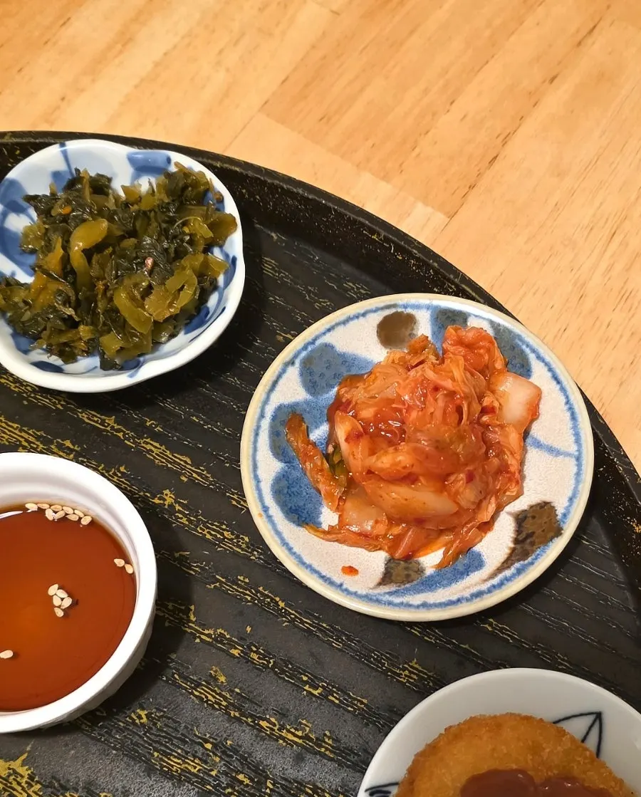 다이도코로 정식 세트 구성 접시