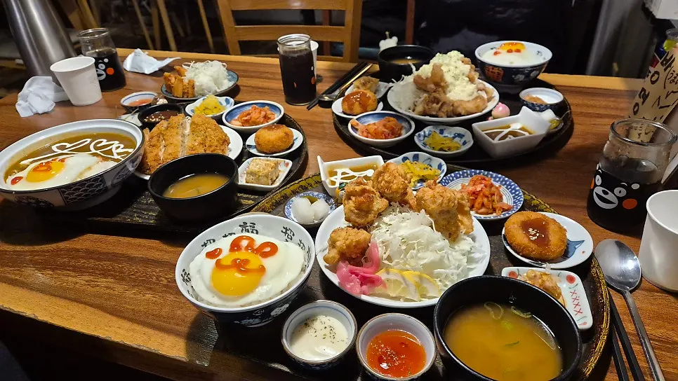 자두 3인세트 전체 상차림