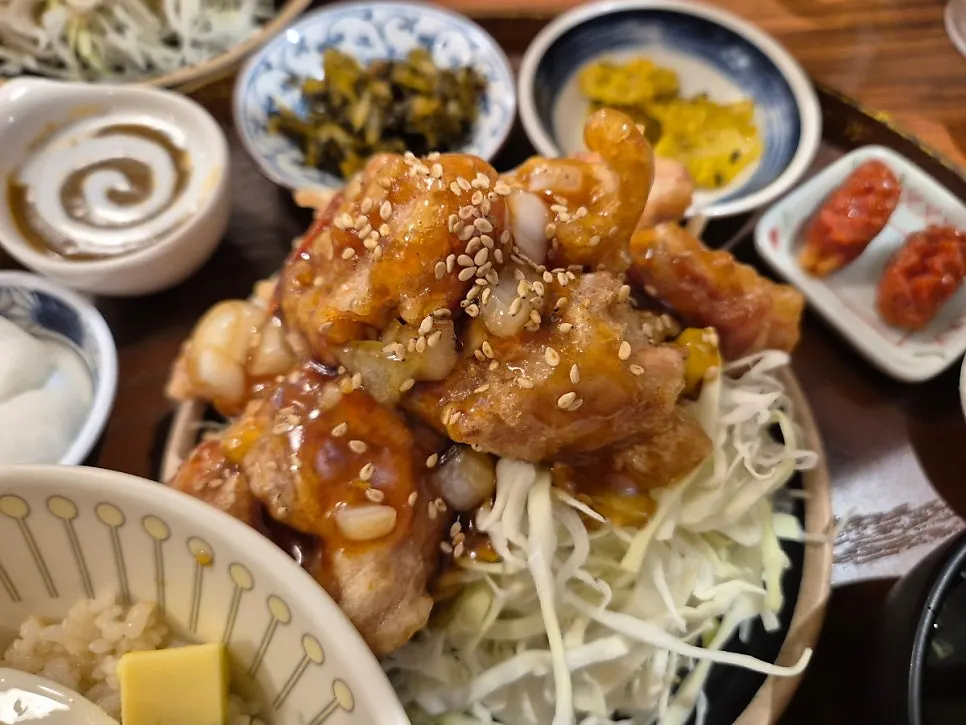 소스에 찍어 먹는 아지후라이