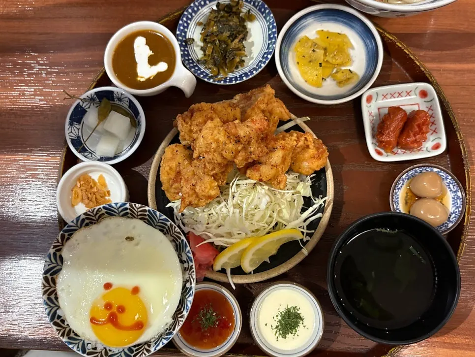 패밀리세트 돈까스카레 접시