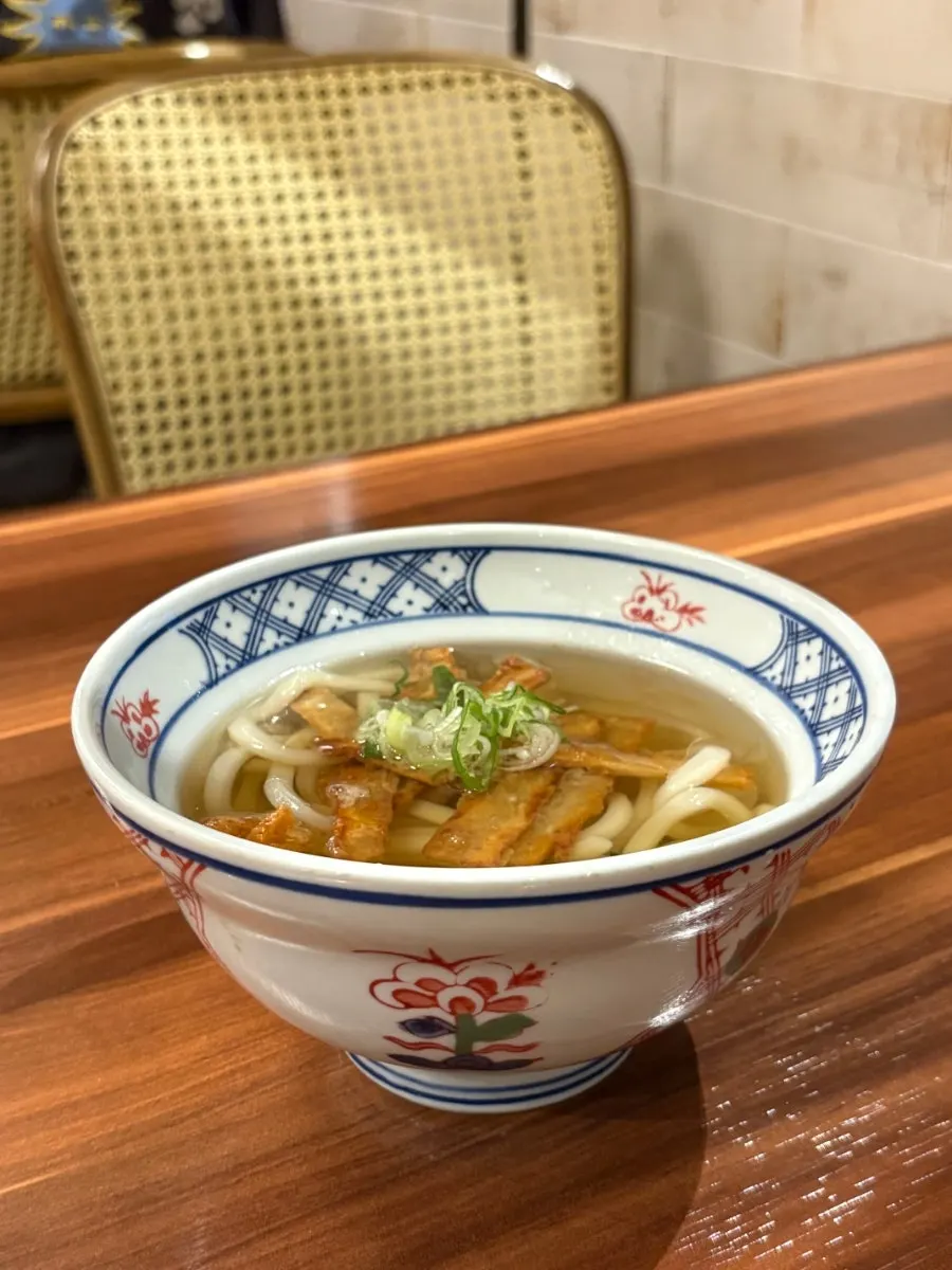 거의 비운 돈까스카레 그릇