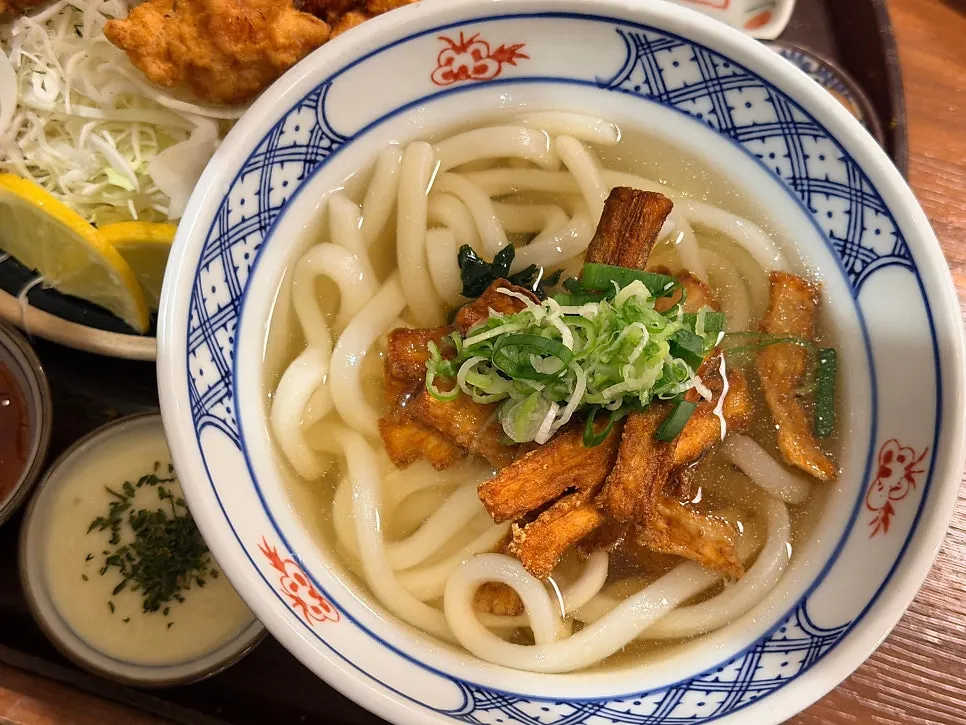 Plate of freshly fried karaage