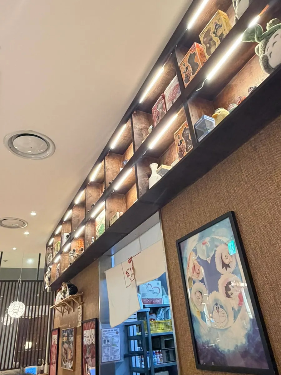 작은 일본 식당 같은 다이도코로 좌석 풍경