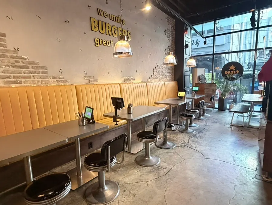 Spacious dining hall inside Daily Fix Euljiro