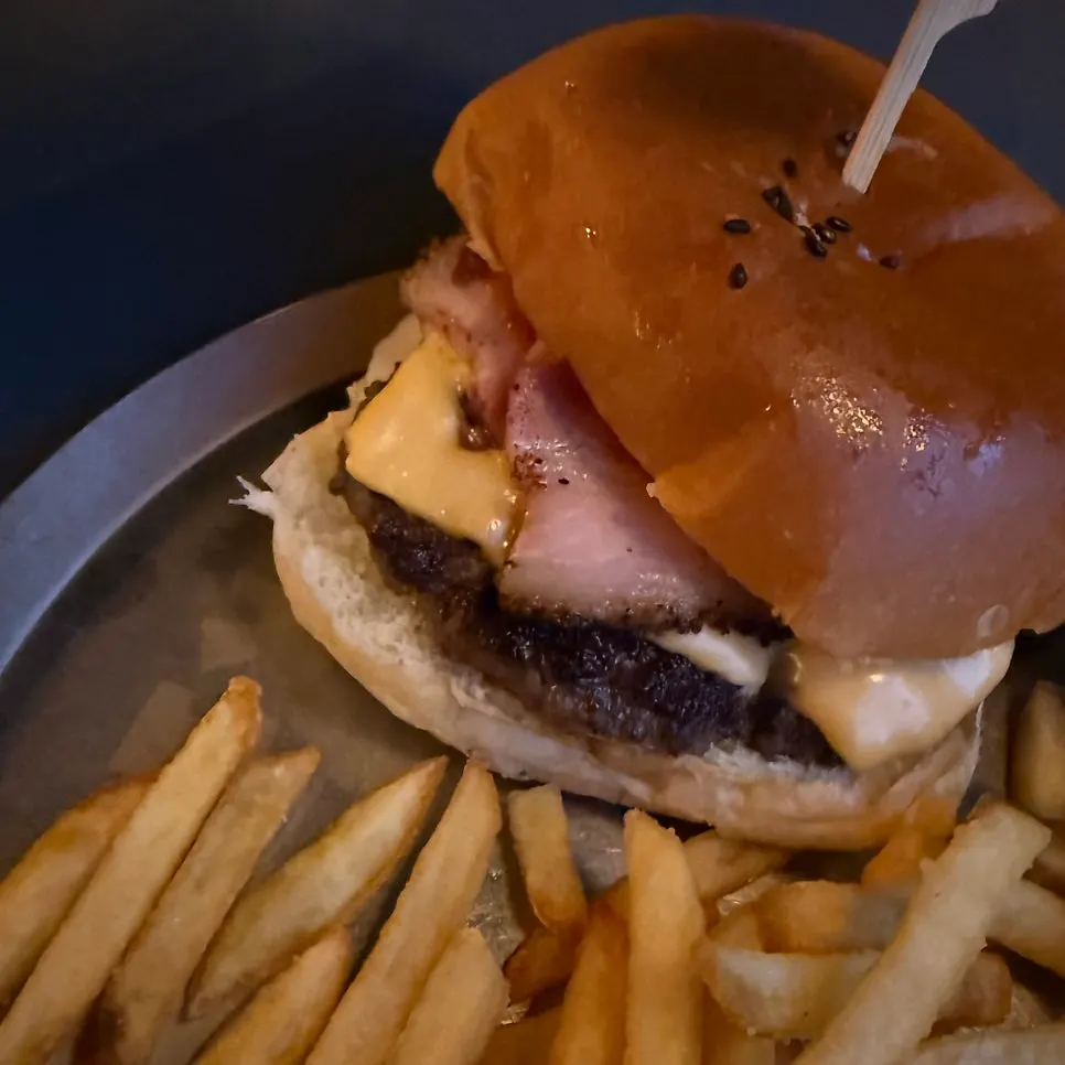 Bacon Cheese Burger set with thin fries