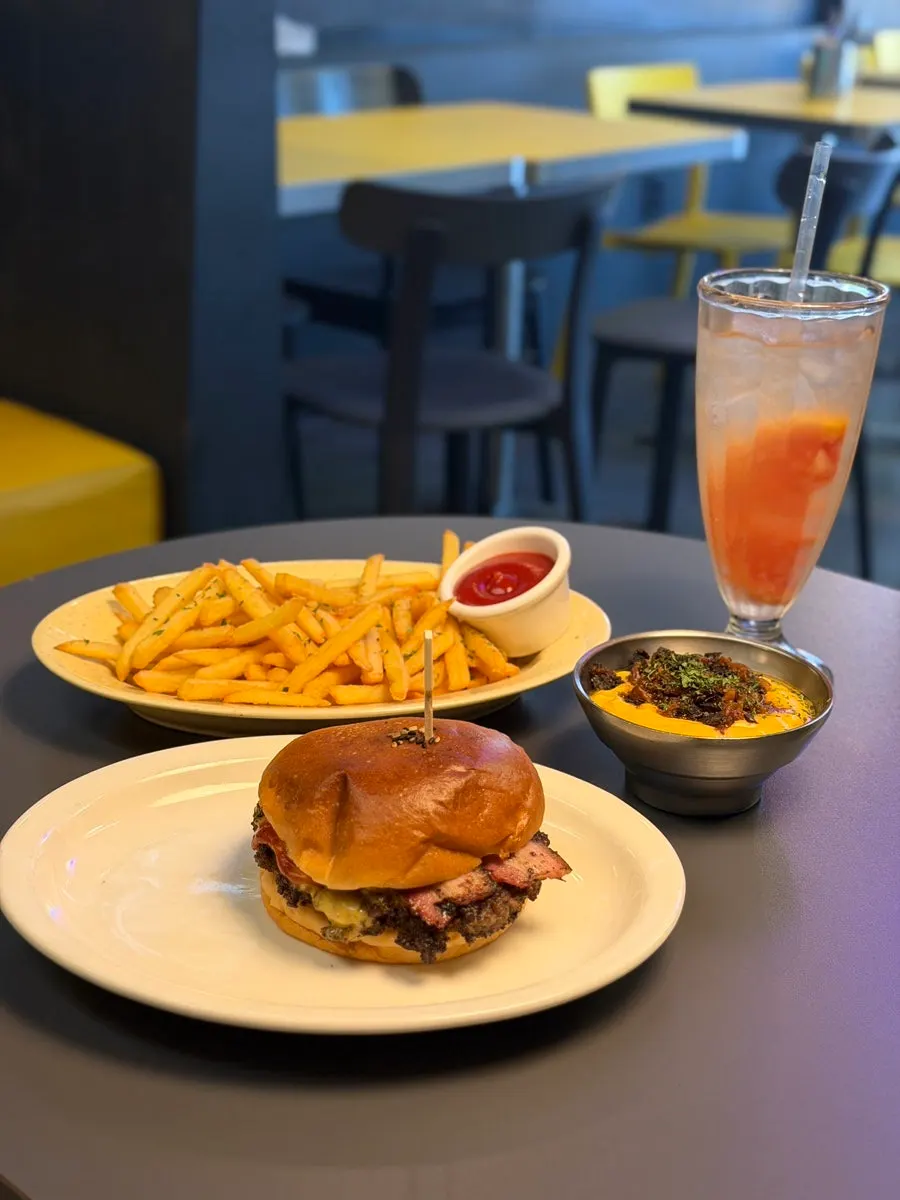 Vertical shot of the Daily Fix bacon cheeseburger set