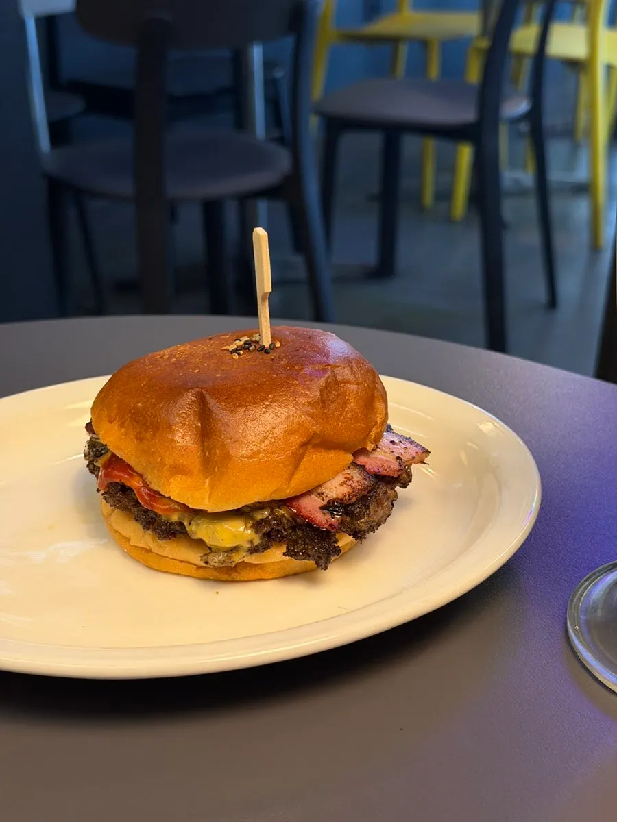 Bacon cheeseburger showing thick bacon