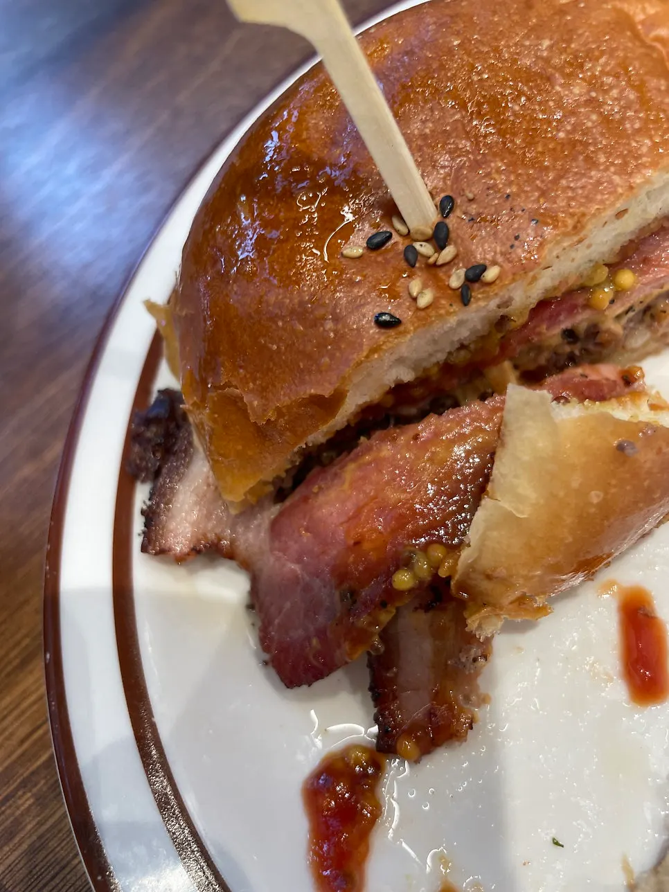 Bacon cheeseburger with handmade bacon