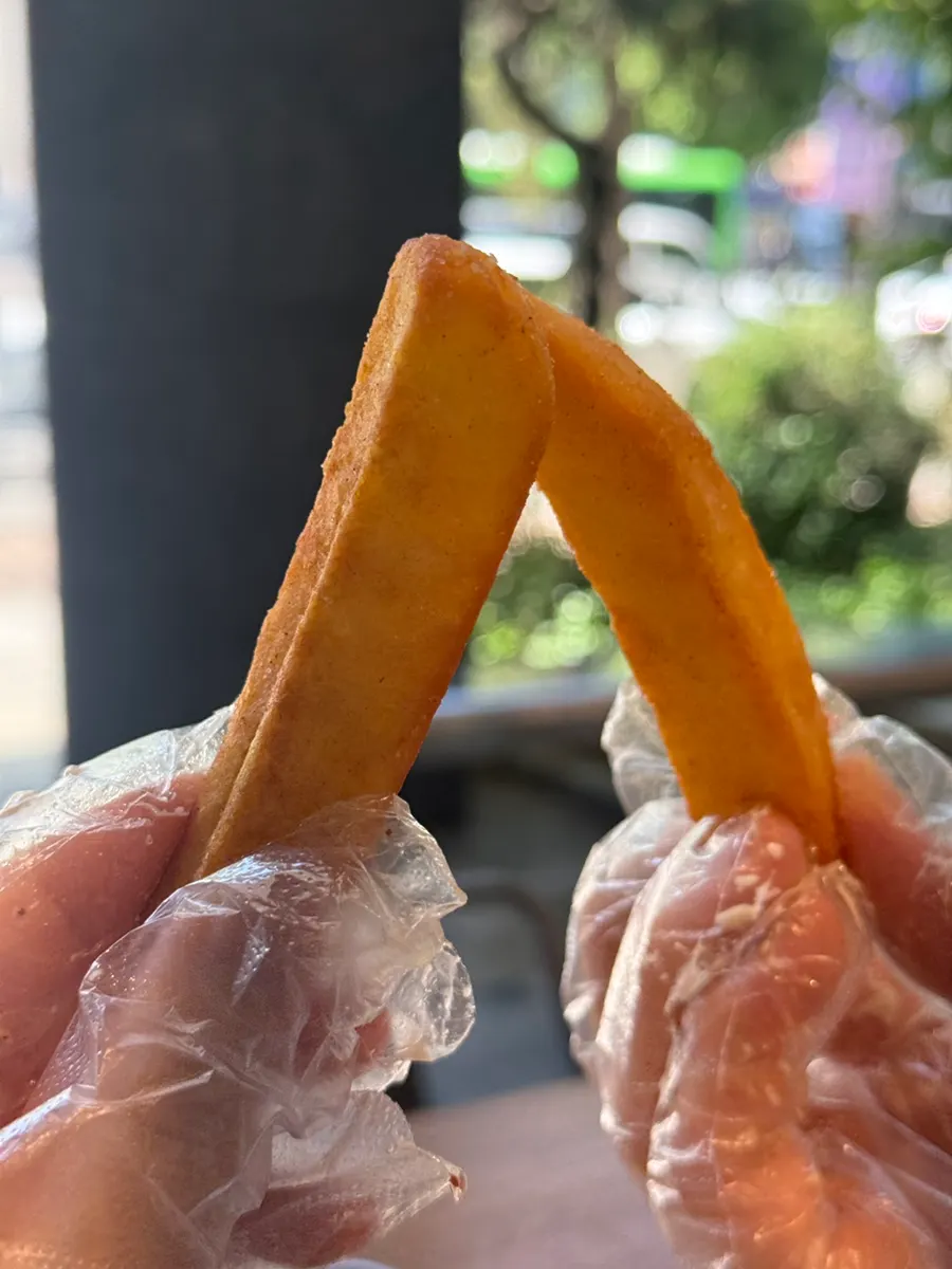 Close-up of the thick 18mm fries